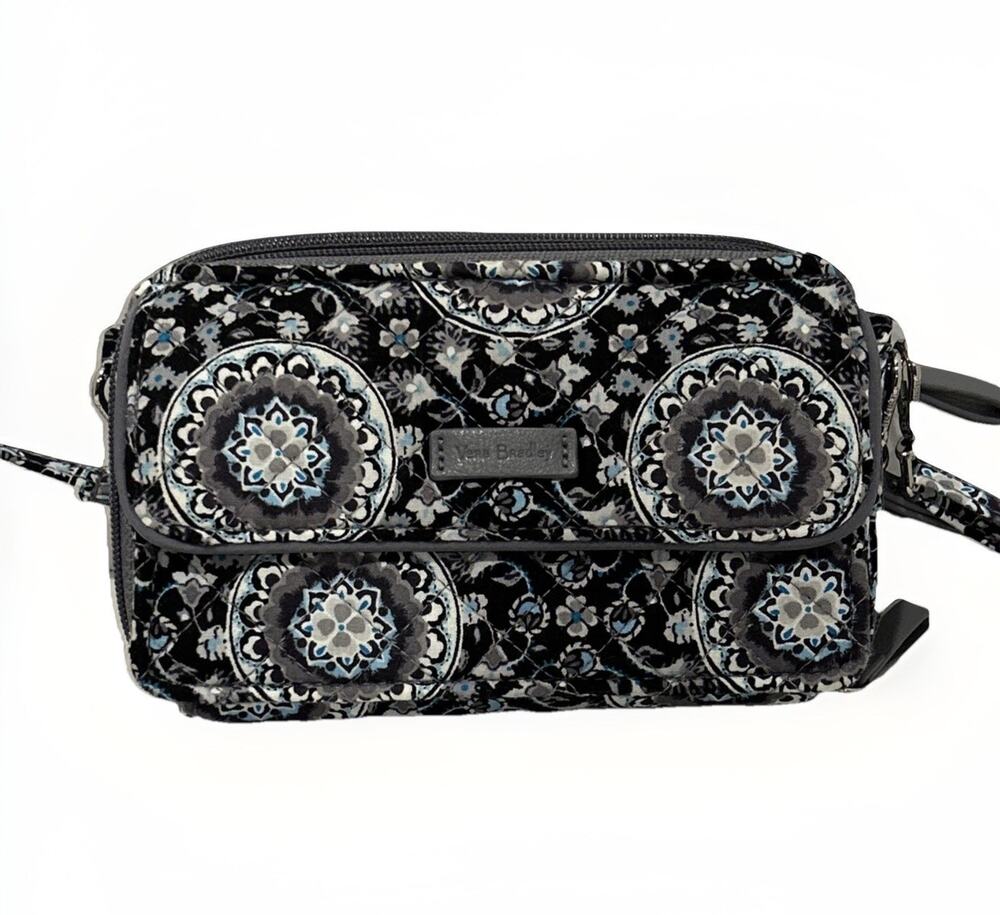 Vera Bradley Women's Cotton All in One Crossbody Purse RFID Protection Used Once